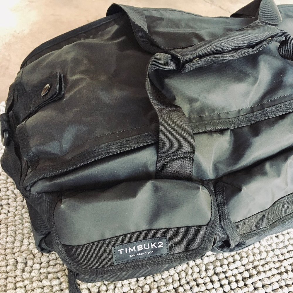 Timbuk2 Navigator duffel bag w/convertible backpack straps and stowaway pocket